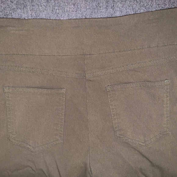 Ruby Rd. Olive green pull-on trousers, size 10 - Picture 4 of 4